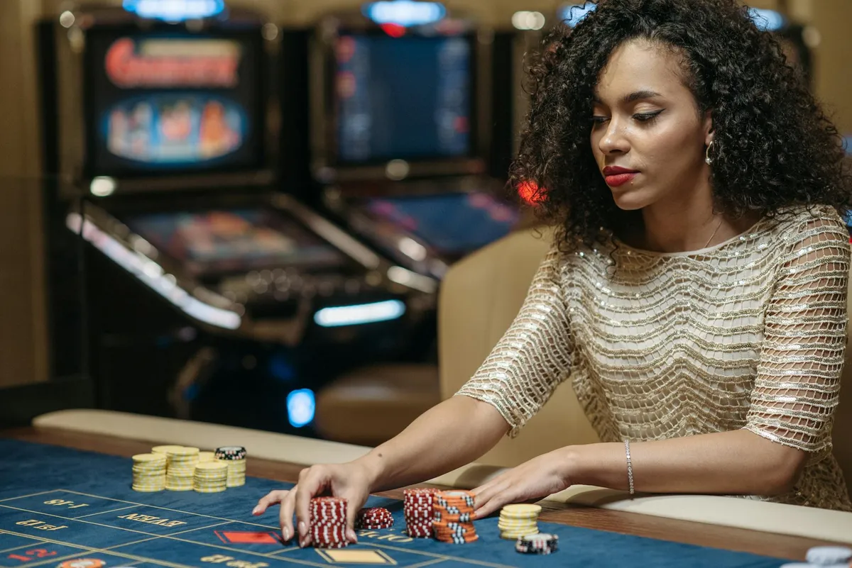 Casino games screenshot sharing functionality on social media