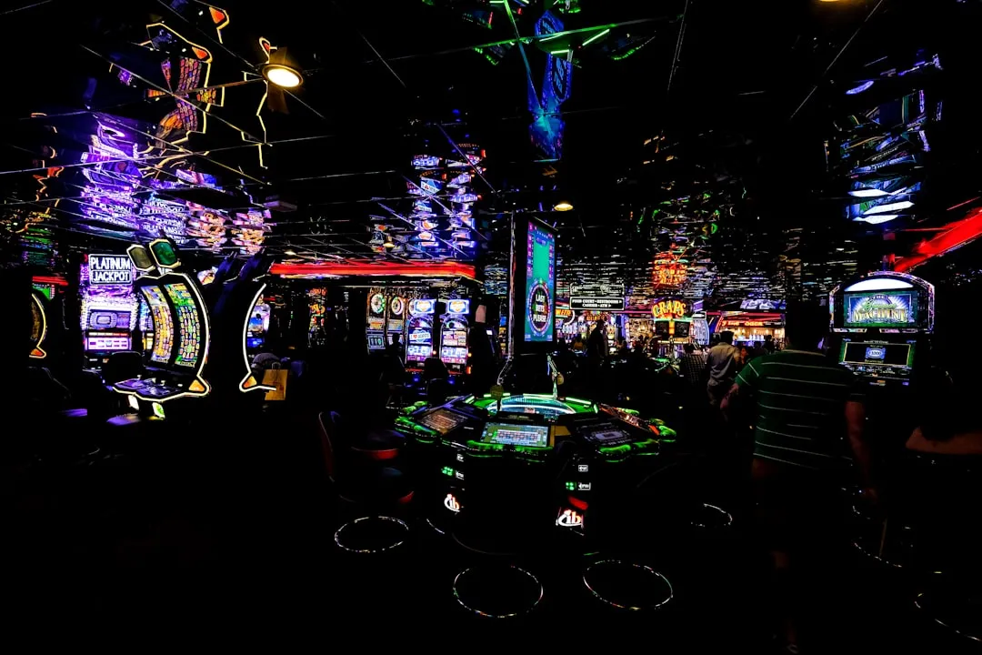 Gry kasyno live dealer studio transmisja na żywo